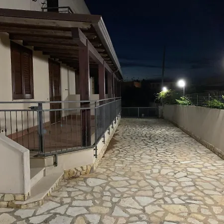 Acquamarina Apt Casa Vacanze *