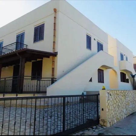 Holiday home Acquamarina Apt Casa Vacanze San Vito Lo Capo