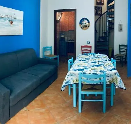 Acquamarina Apt Casa Vacanze *